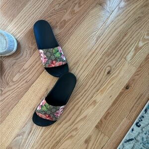 Gucci slides